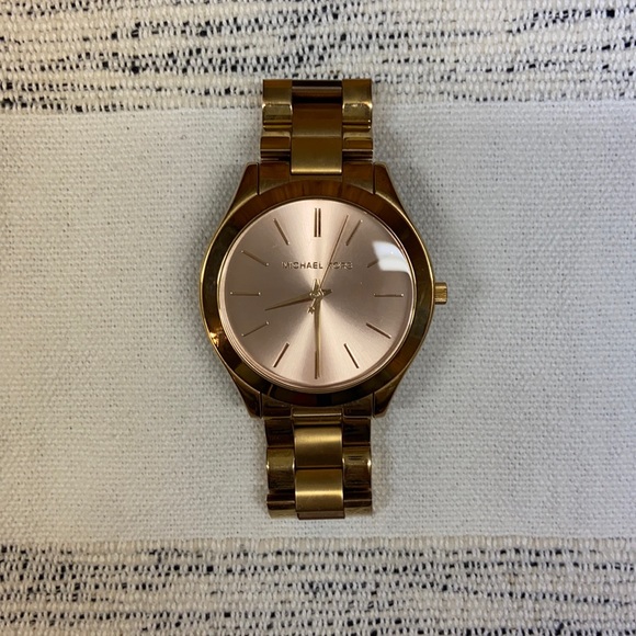 Michael Kors watch - Picture 1 of 2